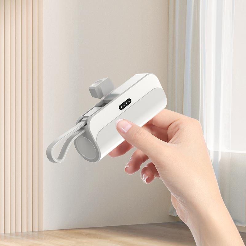✨Tragbare Powerbank mit hoher Kapazität und integrierten Kabeln