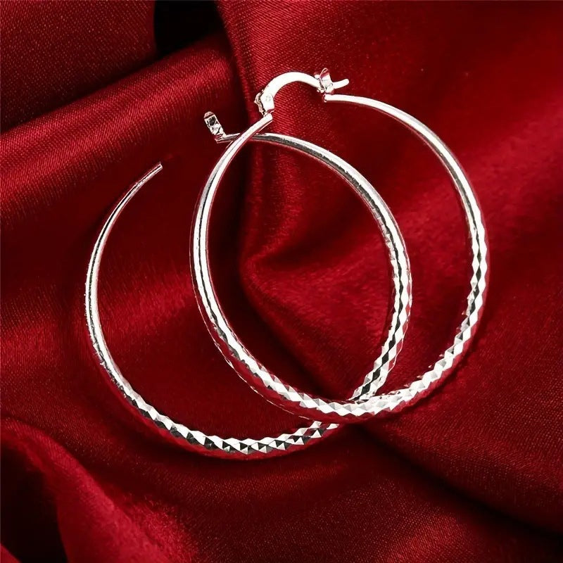 ⏰ 50 % RABATT – Nur für kurze Zeit ✨Diamond-Cut Hoop Earrings for Women