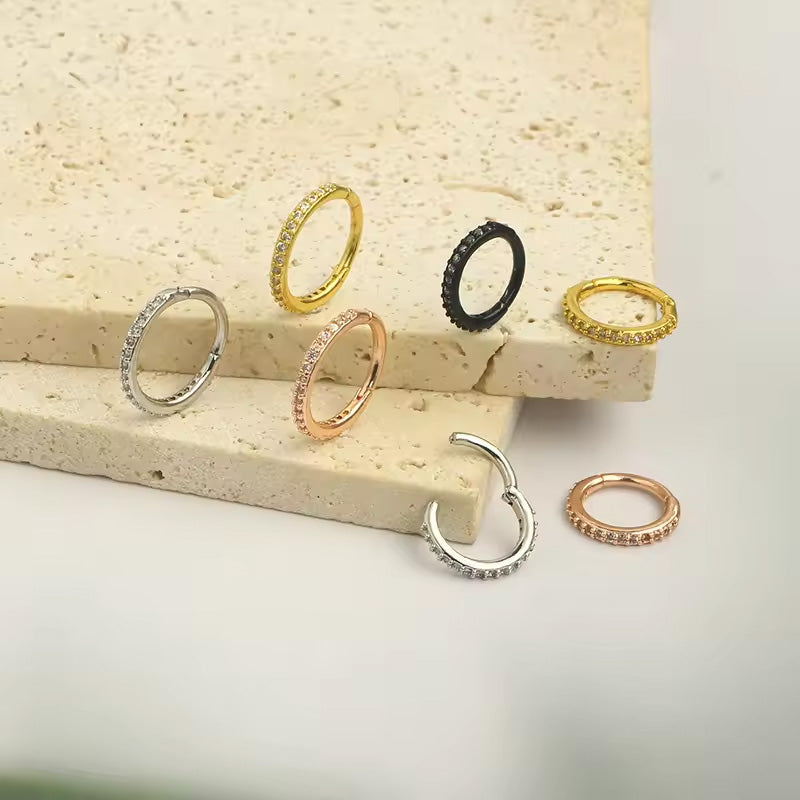 Stilvolle Diamantohrringe & Nasenring