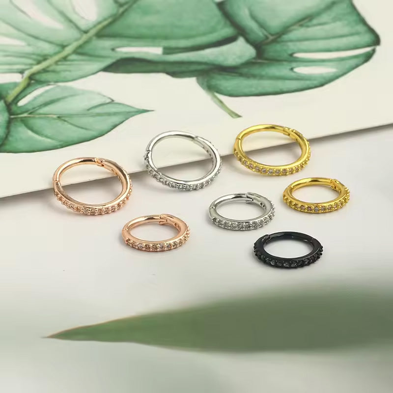 Stilvolle Diamantohrringe & Nasenring