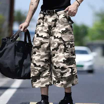 Unisex-Cargoshorts mit weitem Bein und Camouflage-Muster