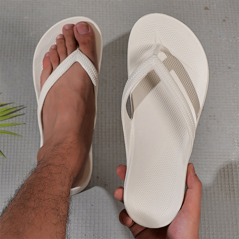 🔥 Nur für kurze Zeit: 50 % Rabatt! ✨ Unisex-Flip-Flops mit rutschfester Sohle – Orthopädisch, strukturiertes Fußbett, himmlischer Tragekomfort ☀️