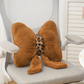 🎉 Saldi 2026 — Oltre 18.000 venduti! 🐆 Stampa leopardata + fiocco + pelliccia sintetica di coniglio: questo cuscino non è solo carino, ma offre un vero supporto lombare. Stile e comfort, finalmente in un unico prodotto. 🎀