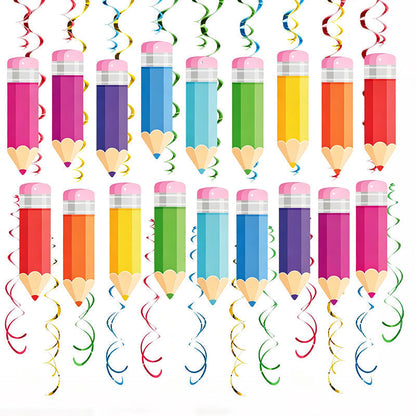 Decorazioni per feste a spirale con matite colorate da appendere.